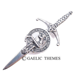 Clan Crest Kilt Pin - Chattan