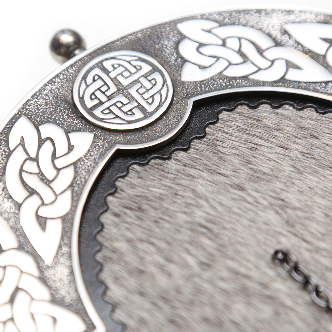 Dress Bulldog Celtic Circle Sporran Close Up