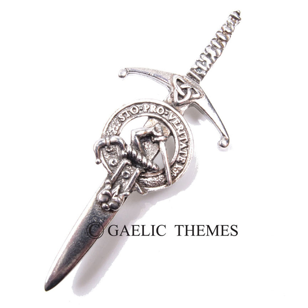 Clan Crest Kilt Pin - Guthrie