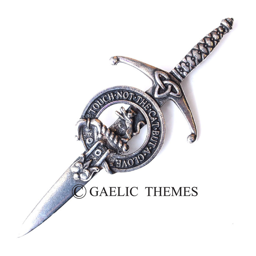 Clan Crest Kilt Pin - MacKintosh