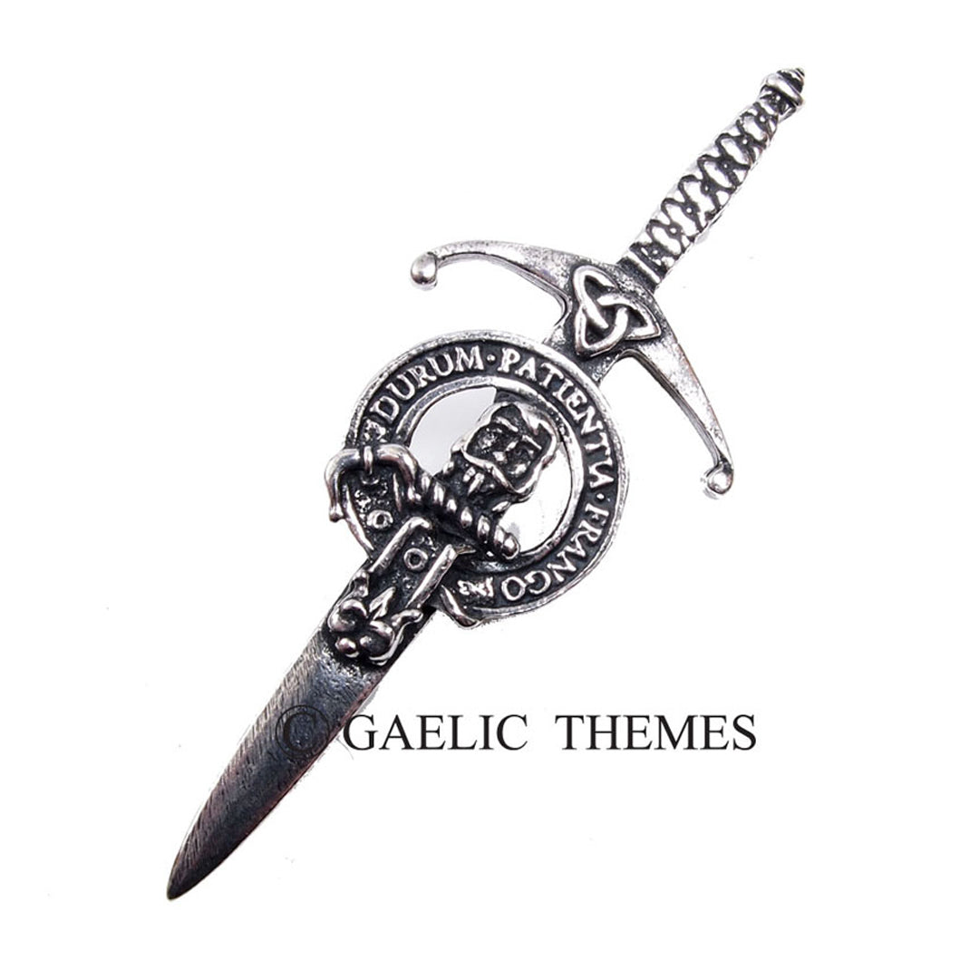 Clan Crest Kilt Pin - Muir
