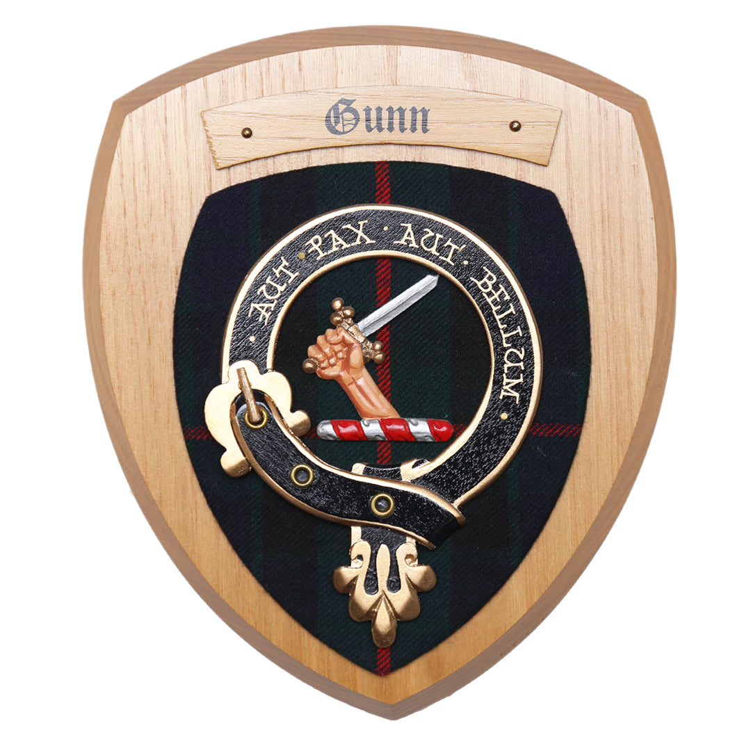 Small Gunn Wall Plaque Light Wood