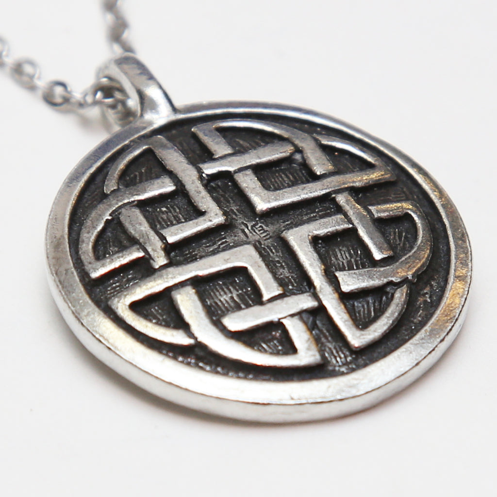 Round Lovers Knot Celtic Pewter Necklace Tartantown Ltd.
