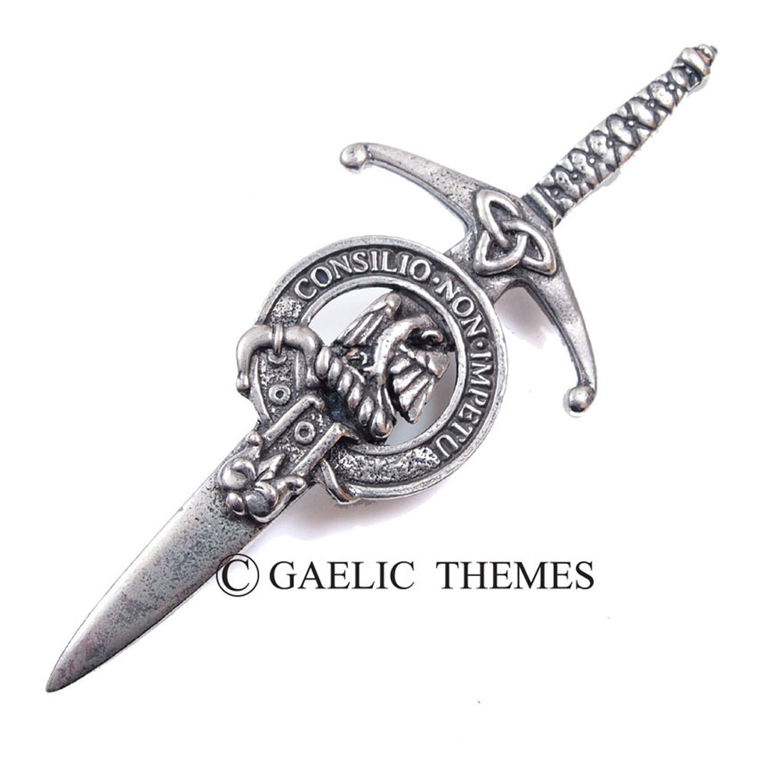 Clan Crest Kilt Pin - Agnew