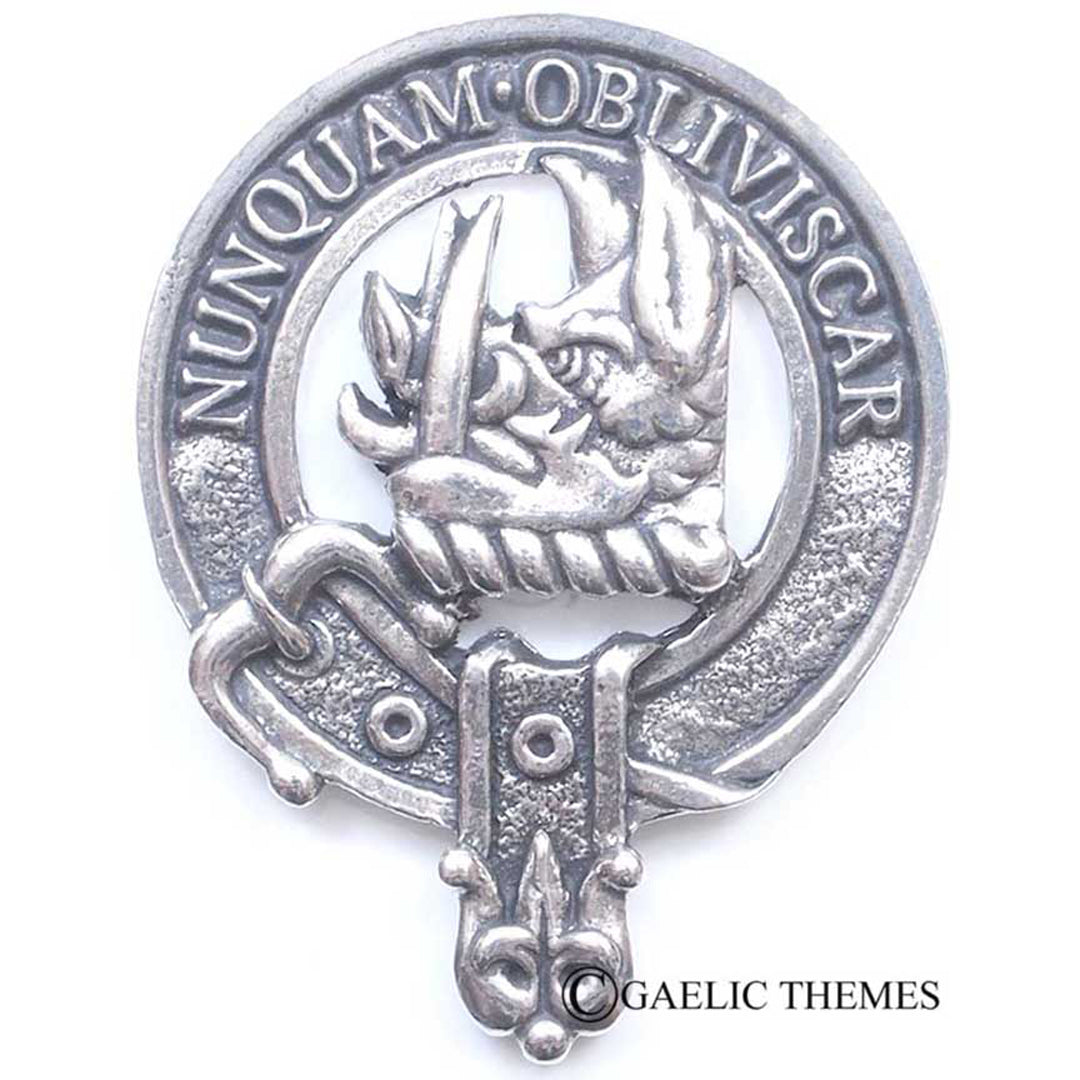 Clan Crest Cap Badge - MacIver