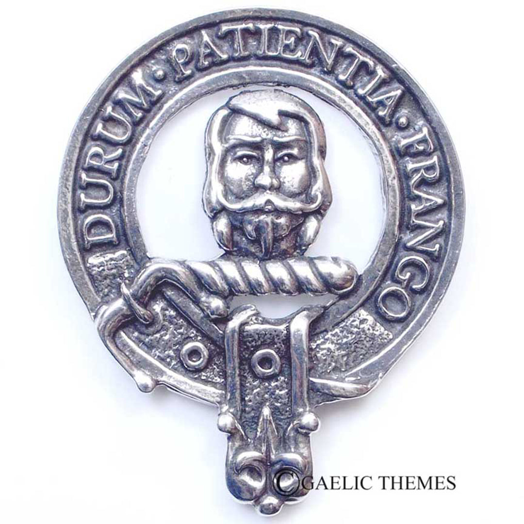 Clan Crest Cap Badge - Muir