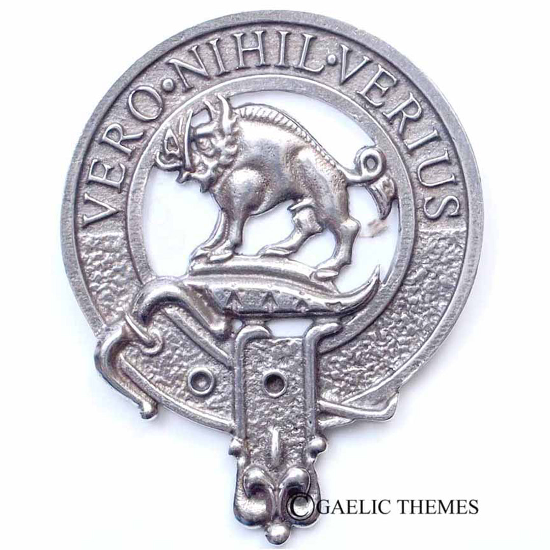 Clan Crest Cap Badge - Weir